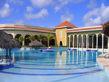 Paradissus Resort (Pool)